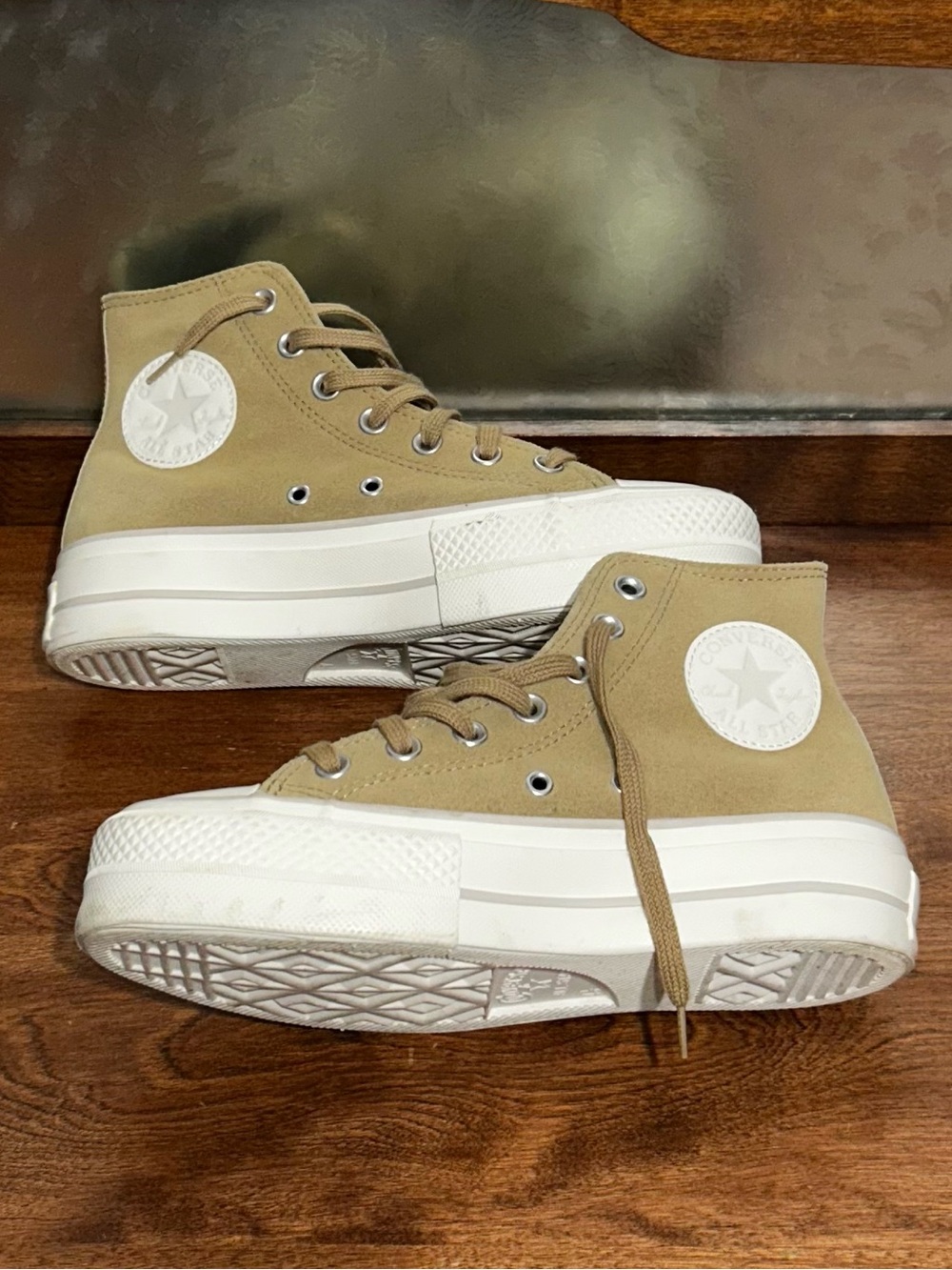 Converse Chuck Taylor All Star Lift Platform Suede High Tops - Size 6.5